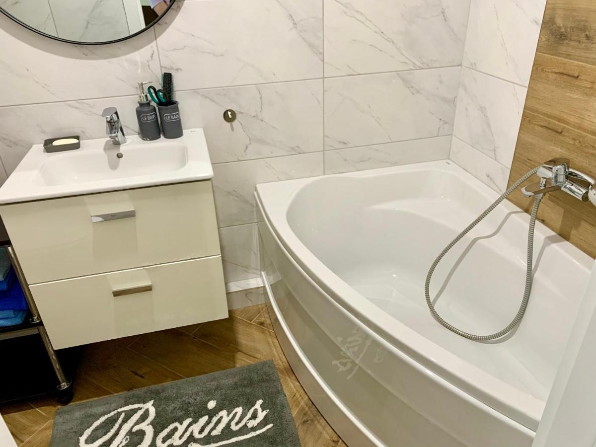 Luxury Pearl Odessa Apartment Ngoại thất bức ảnh
